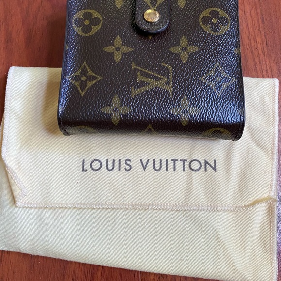 Louis Vuitton Handbags - Louis Vuitton Compact zip bifold Monogram wallet